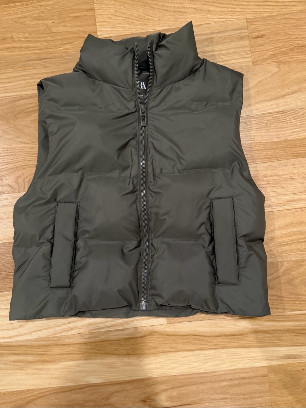 Zara women's Puffer Vest - Olive Green - Picture 4 of 5